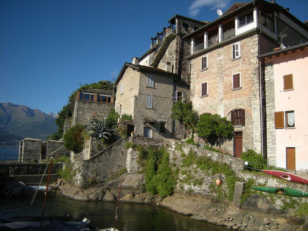 Lilli - Casa Sul Lago Дервио Экстерьер фото